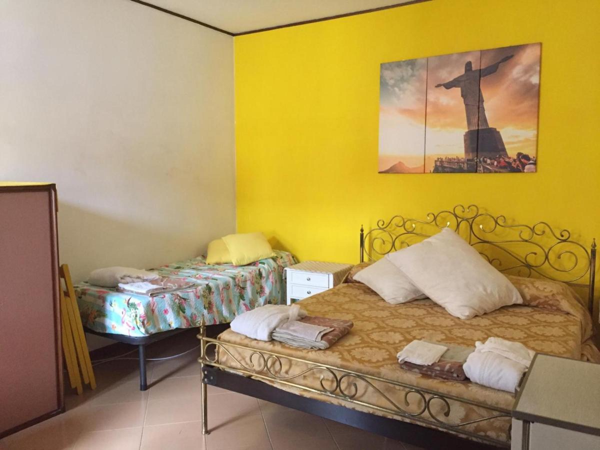 Pousada Copacabana Praia - Affittacamere - Casa Vacanza A ปอร์โต ซันเตลปีดิโอ ภายนอก รูปภาพ