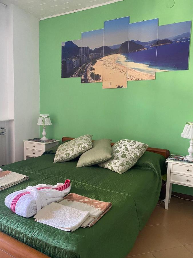 Pousada Copacabana Praia - Affittacamere - Casa Vacanza A ปอร์โต ซันเตลปีดิโอ ภายนอก รูปภาพ